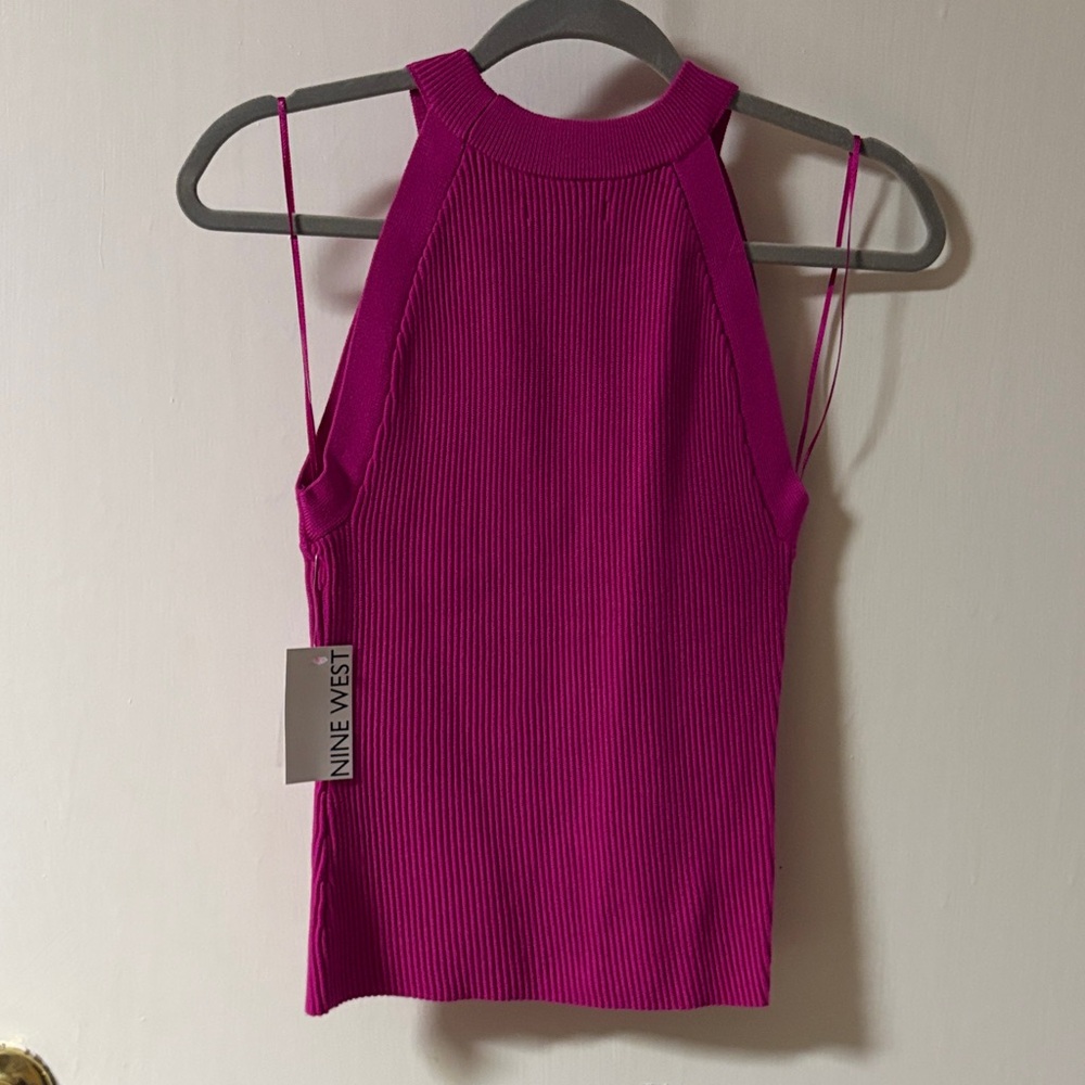 NWT Nine West fuchsia pink ribbed tank. Women’s size medium.